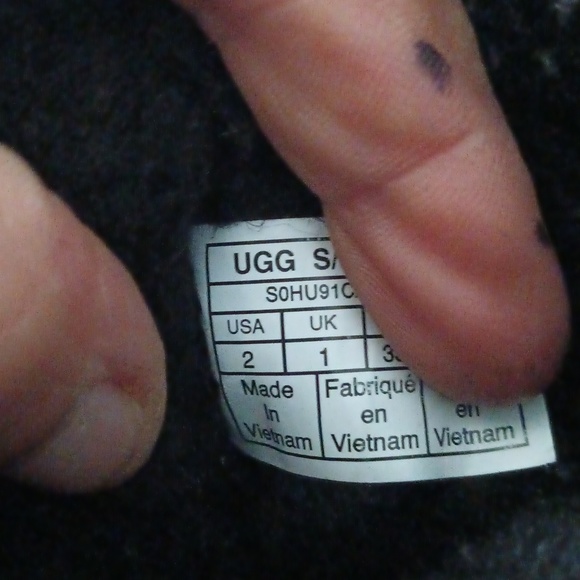 UGG boots - Picture 8 of 10